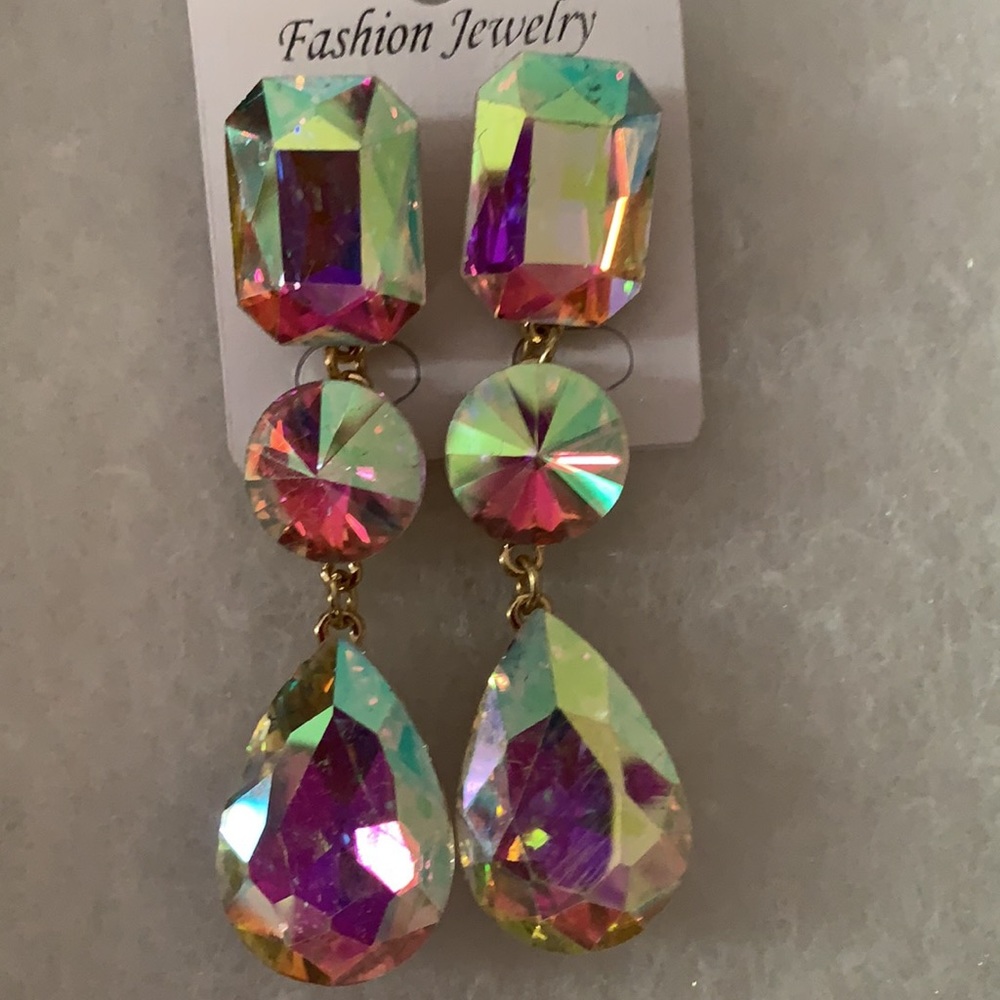 Pageant/Prom AB drop earrings. - Picture 2 of 3